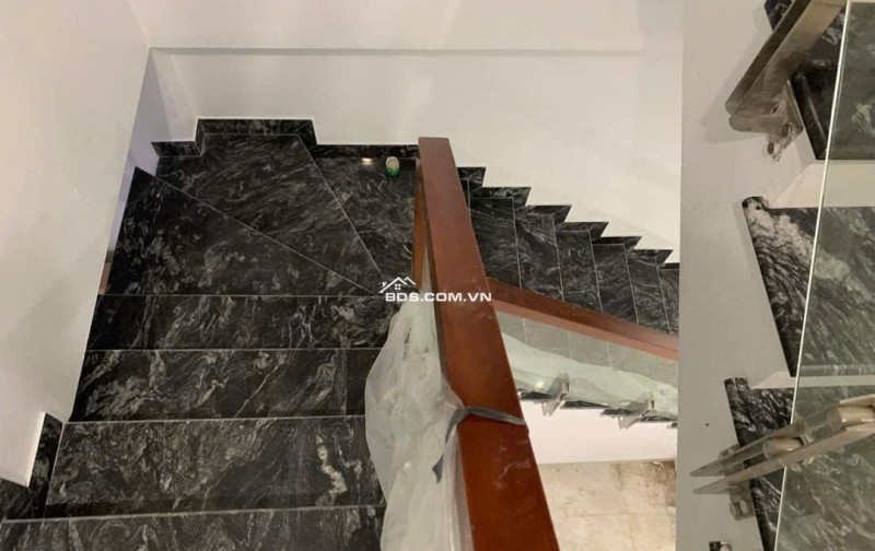 Cho thuê nhà, 79m2- 4T, Đào Duy Từ, Mã Mây, Hàng Bạc, Hoàn Kiếm -27 tr